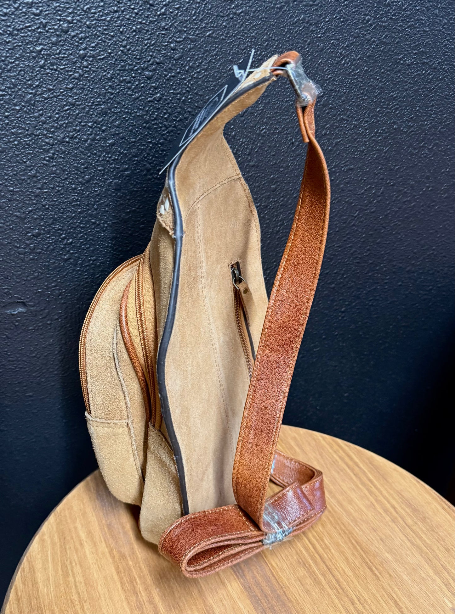 BootStitch Sling bag-tan