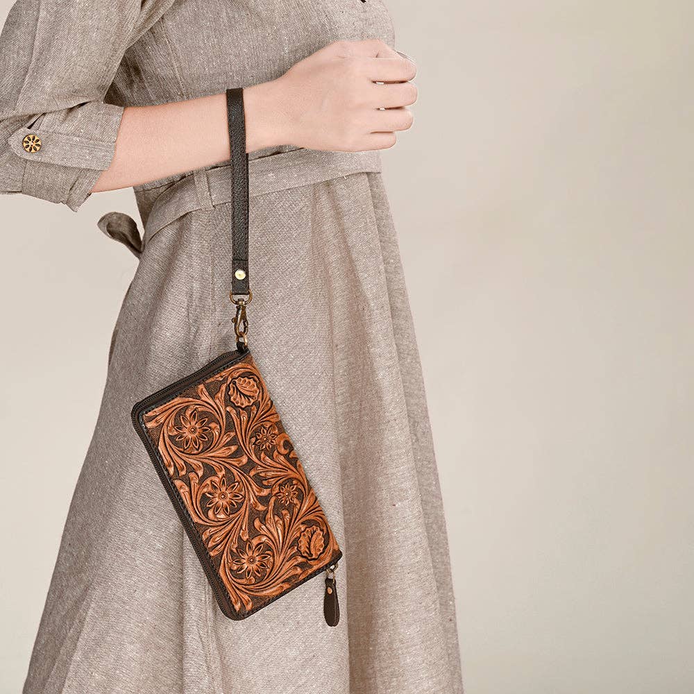 Jesse Clutch Wallet
