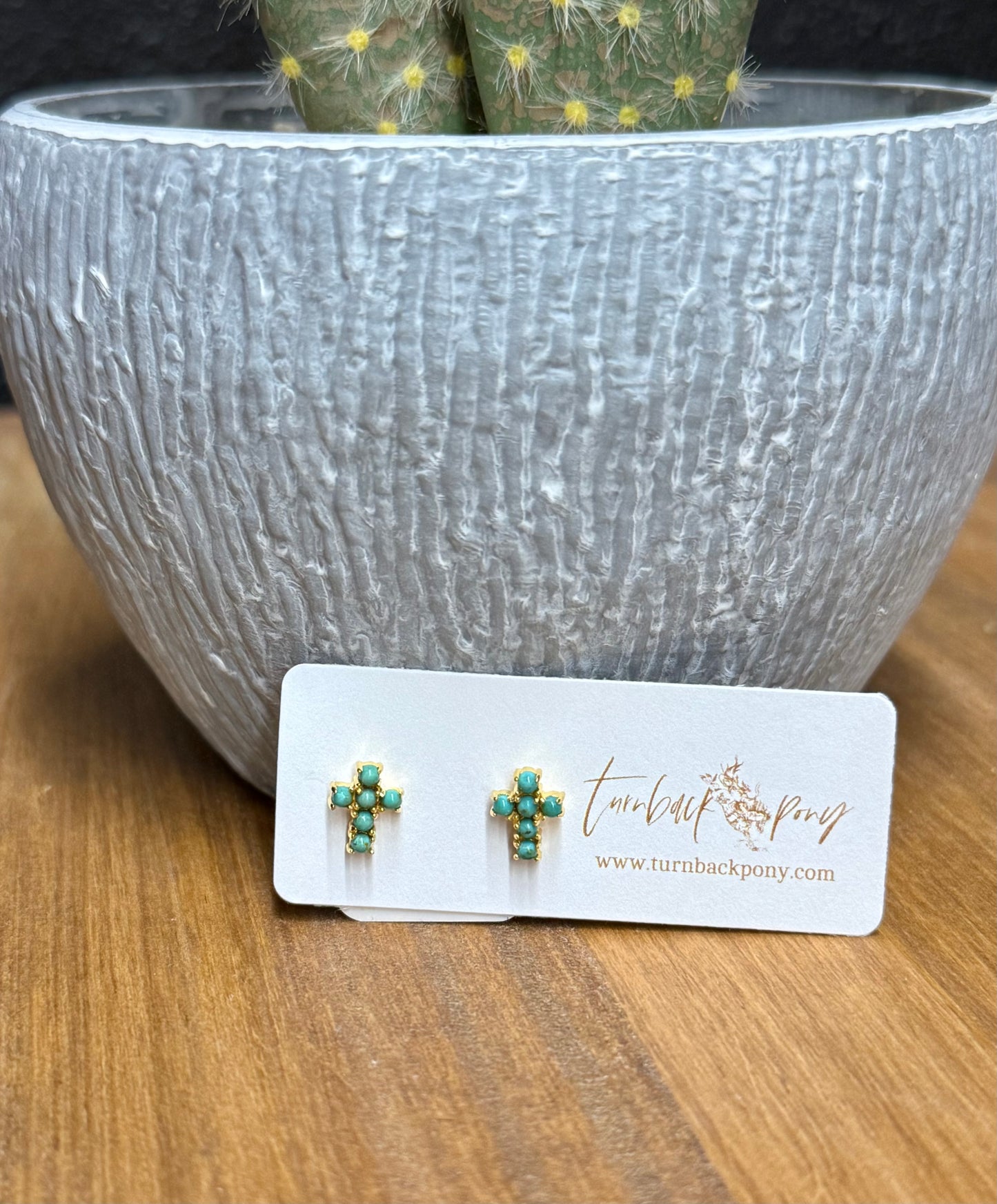 Cross your Heart Studs