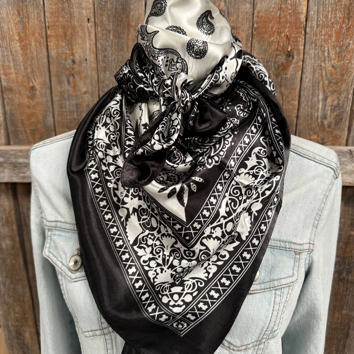 BW Paisley Wild Rag