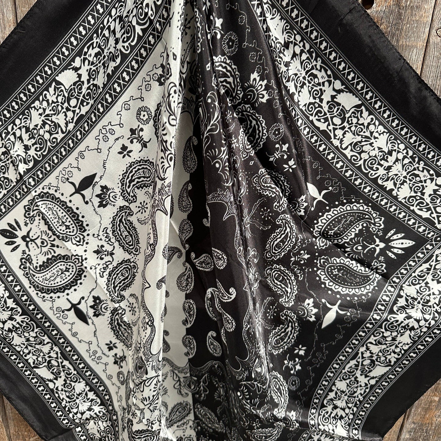 BW Paisley Wild Rag